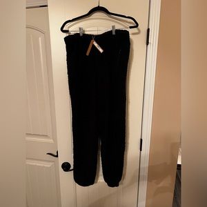 SKIMS Cozy Knit Jogger - Color: Onyx (Black) - S/M with tags